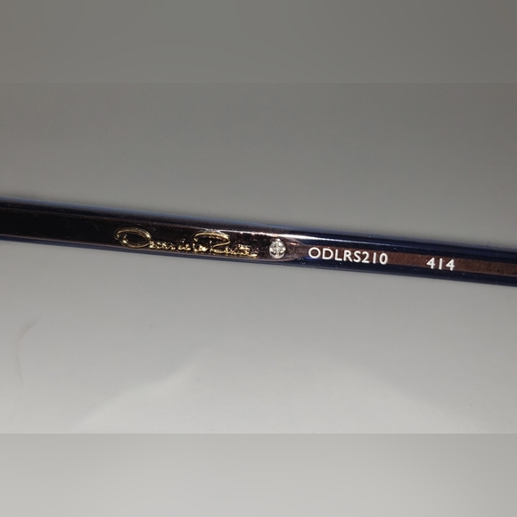 NEW Oscar De La Renta Sunglasses - Picture 2 of 3